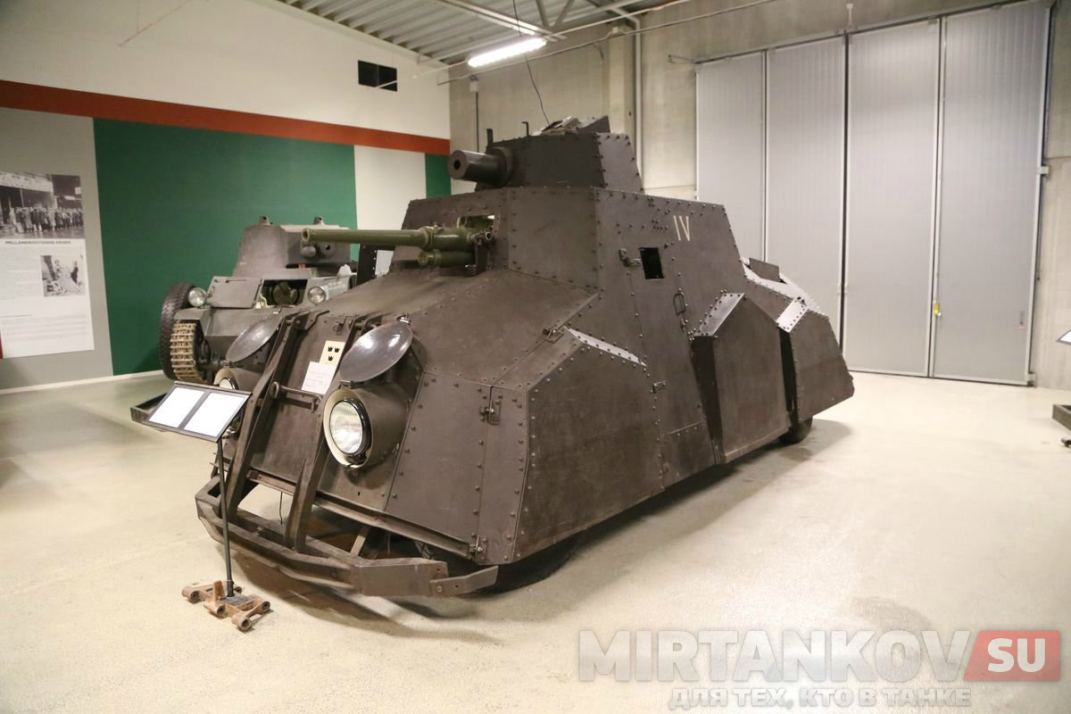 танк в музее арсенален