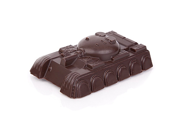 танк из шоколада